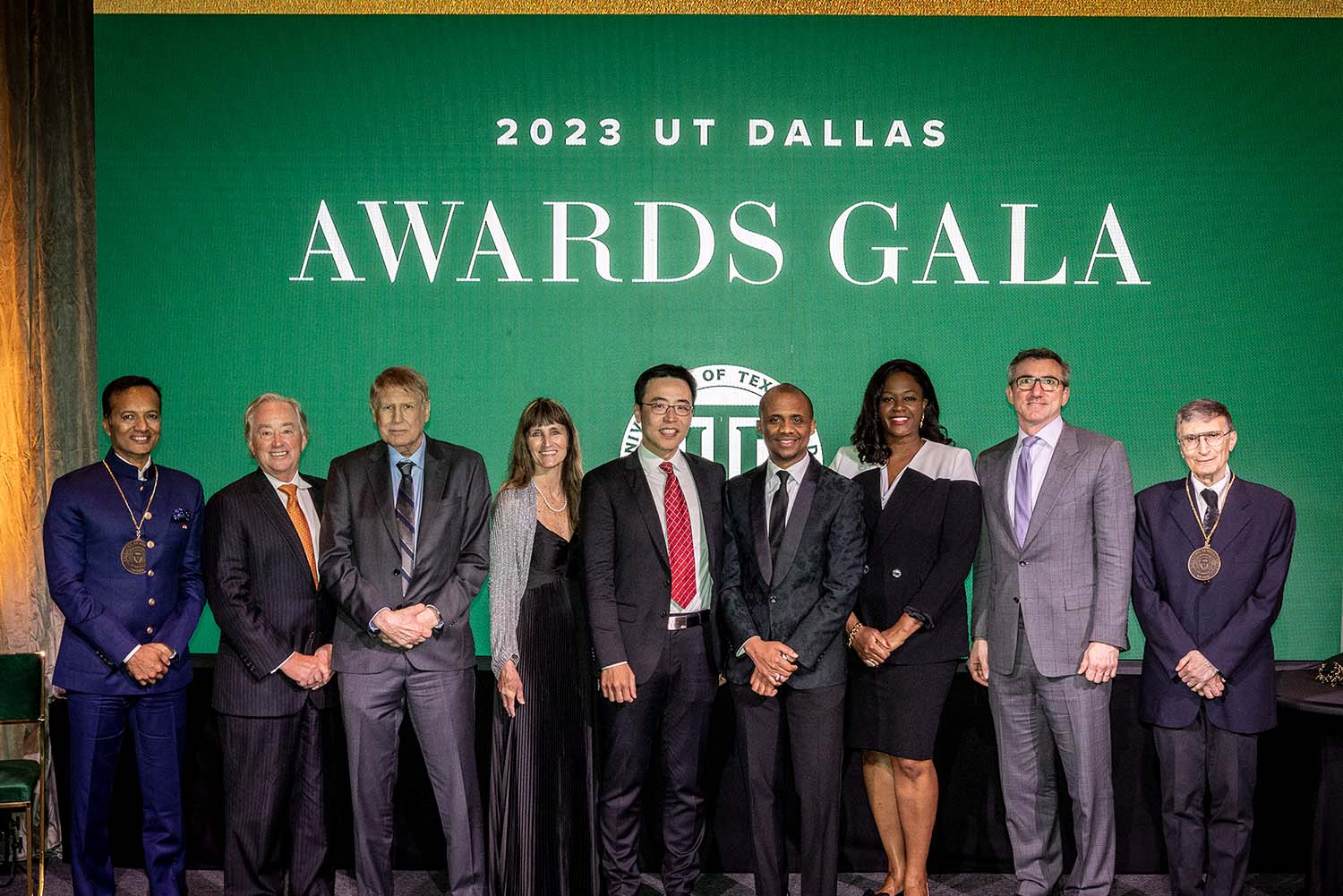 UTD Honors Alumni, Supporters at Star-Studded Awards Gala
