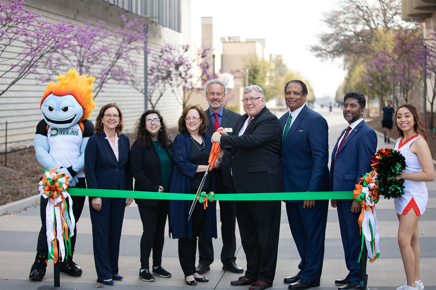 UTD Celebrates Sciences Building, Enhanced Campus Gateway