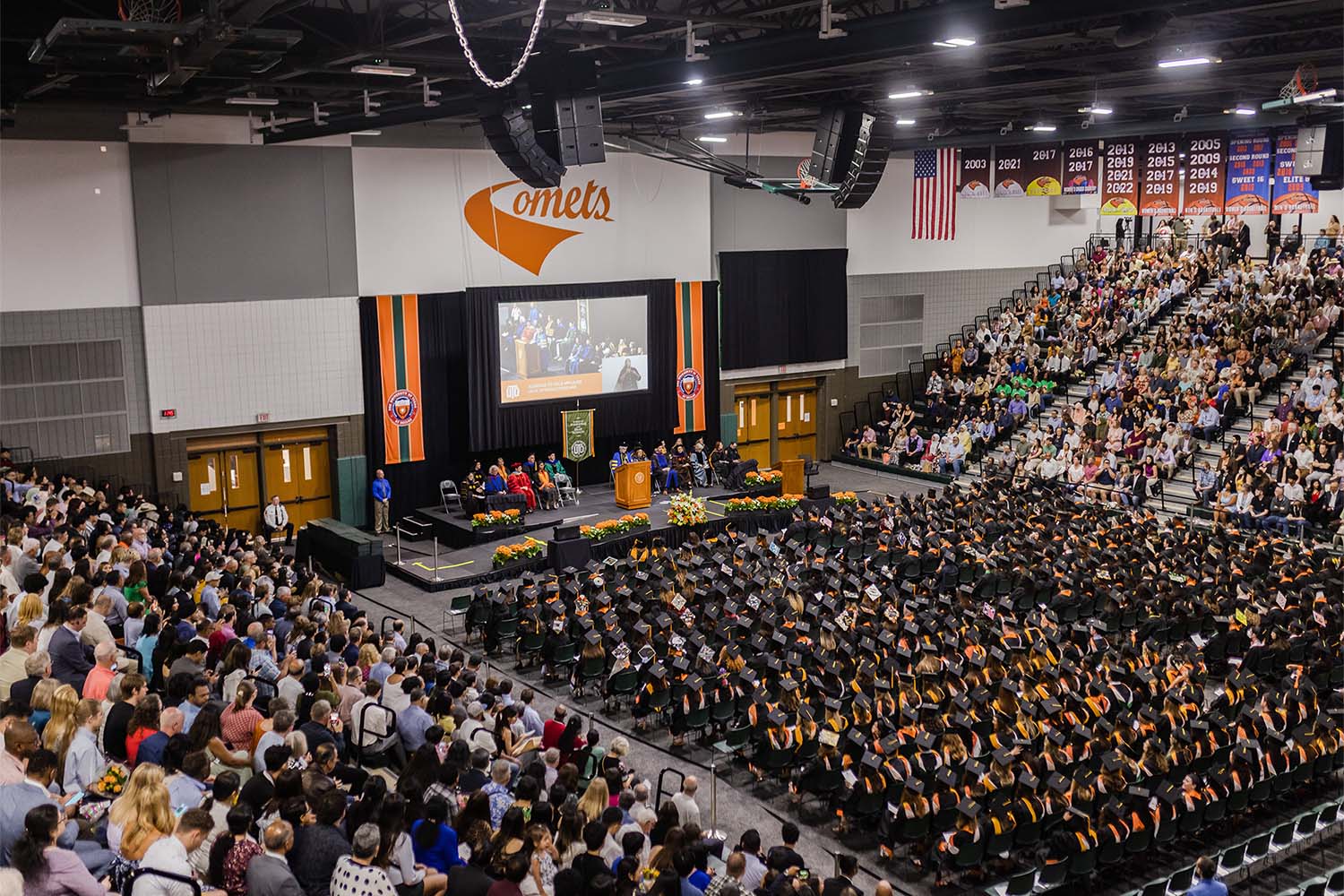 Comets Get Ready for Launch of Spring Commencement Ceremonies